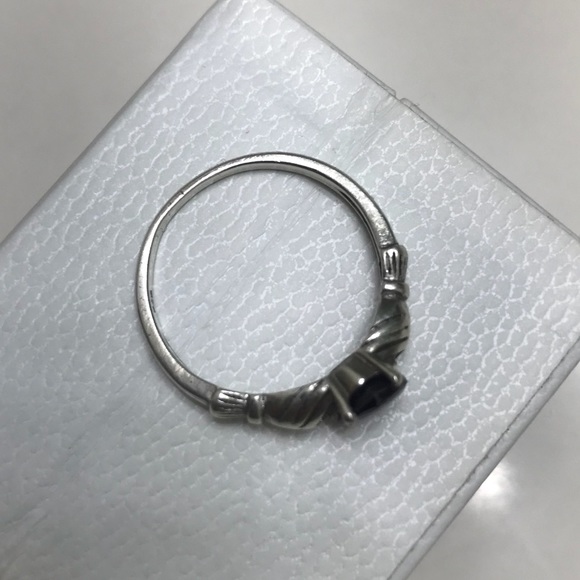 Ring - Picture 5 of 5